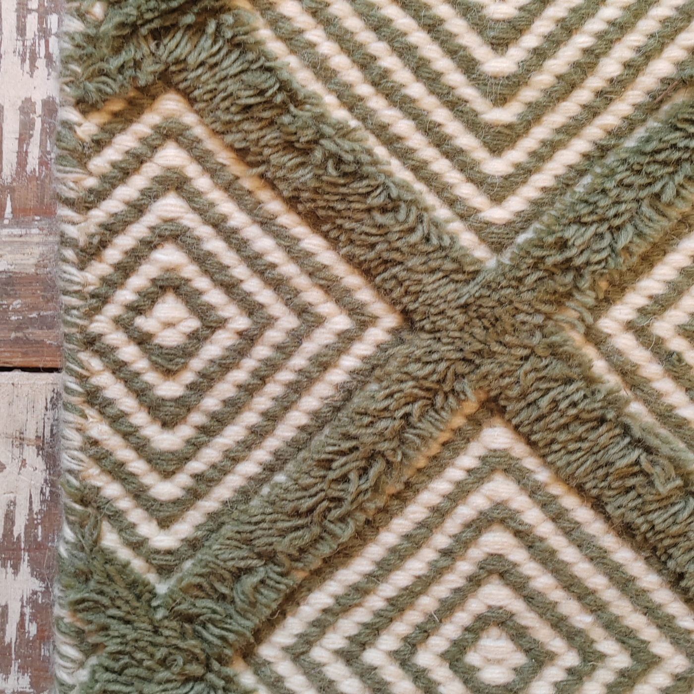 Diamond Tufted Hand Woven Wool Rug - Green & Off-White - 0.8 x 2.5m